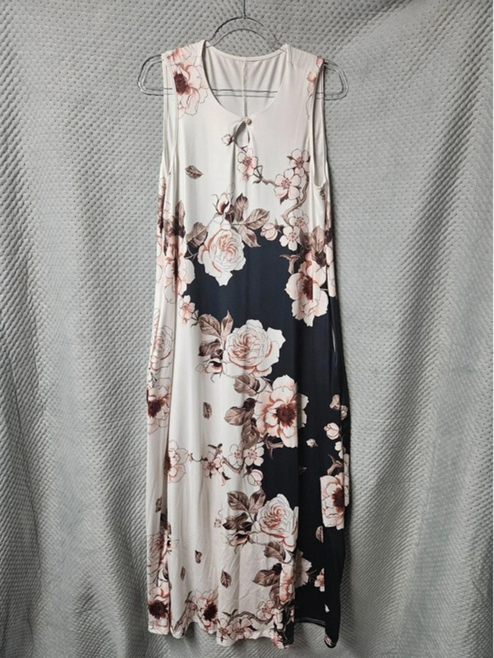 Women’s 1XL Plus Size Floral Maxi Dress Black Ivory Sleeveless Keyhole Stretch